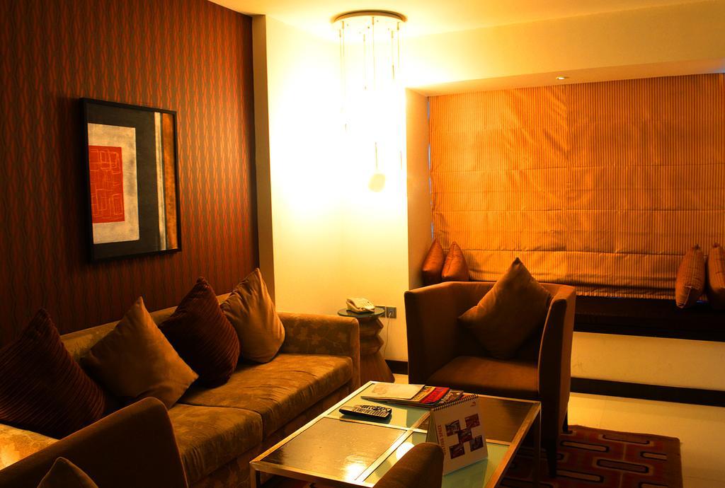 The Pride Hotel, Bengaluru Kültér fotó